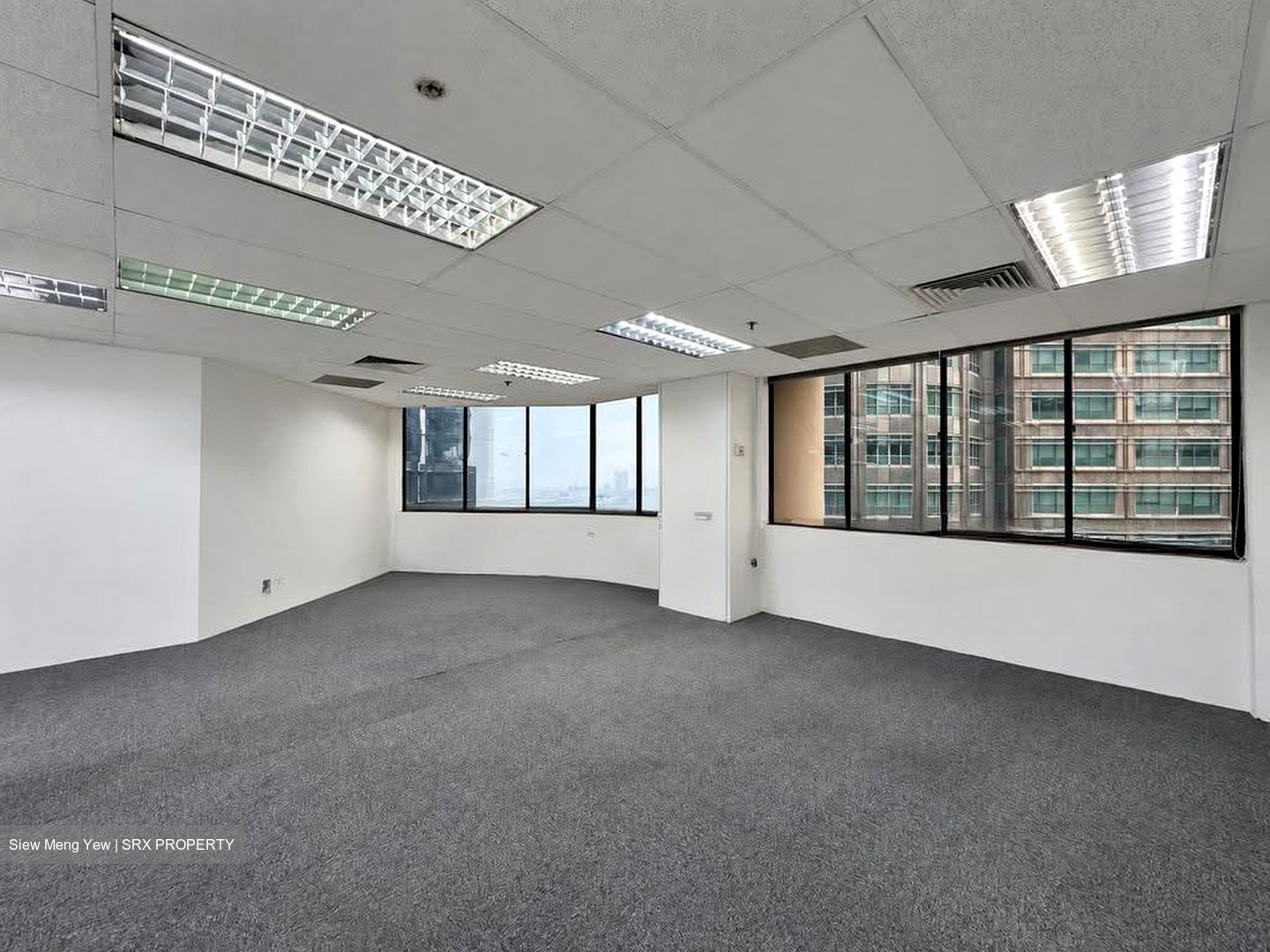 International Plaza (D2), Office #622088731